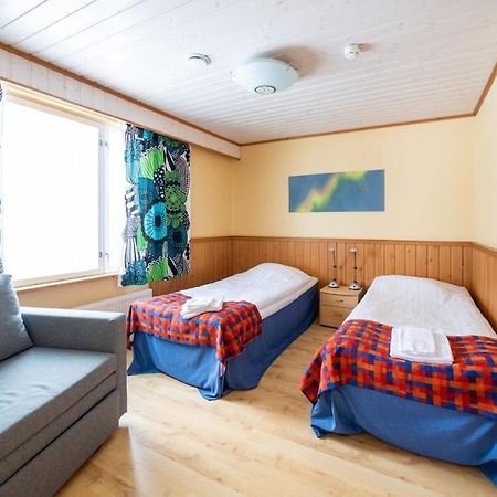 Hotel Утсьоки Екстериор снимка