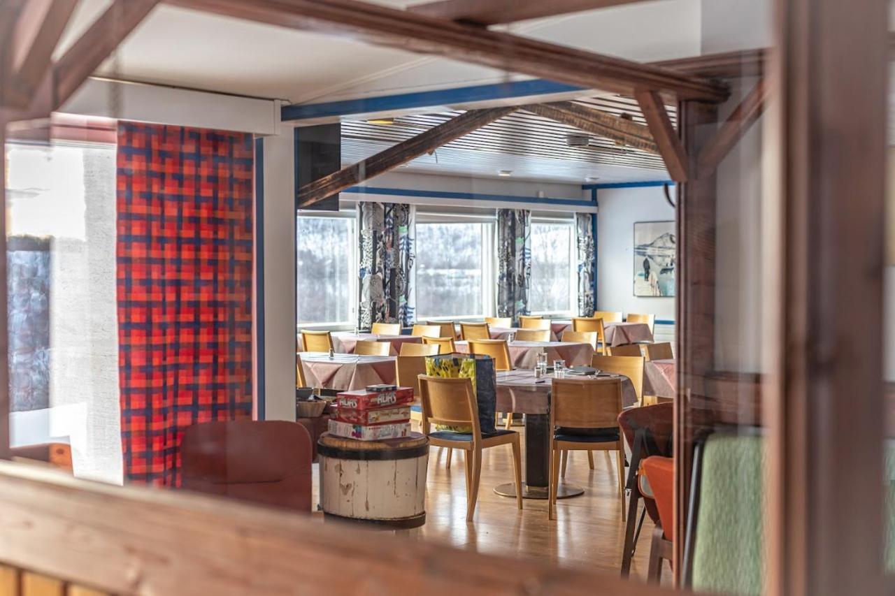 Hotel Утсьоки Екстериор снимка