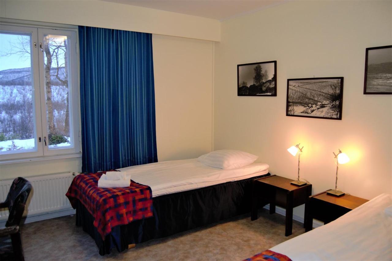 Hotel Утсьоки Екстериор снимка